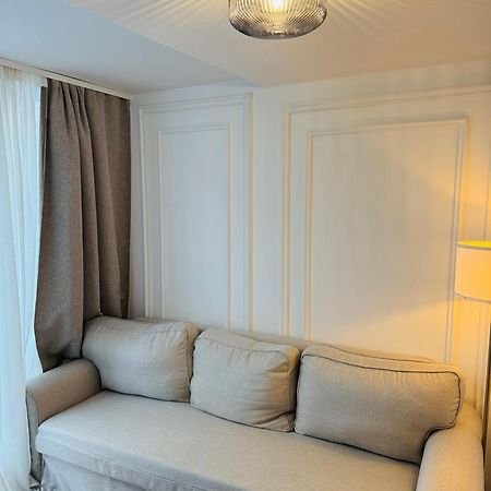 Apartment Stari Dvor คาชเตลา ภายนอก รูปภาพ