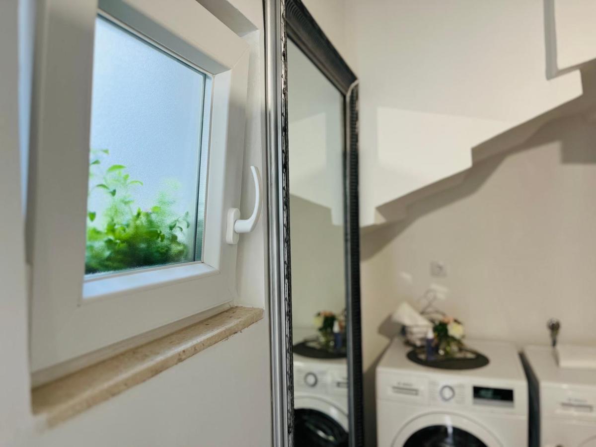 Apartment Stari Dvor คาชเตลา ภายนอก รูปภาพ