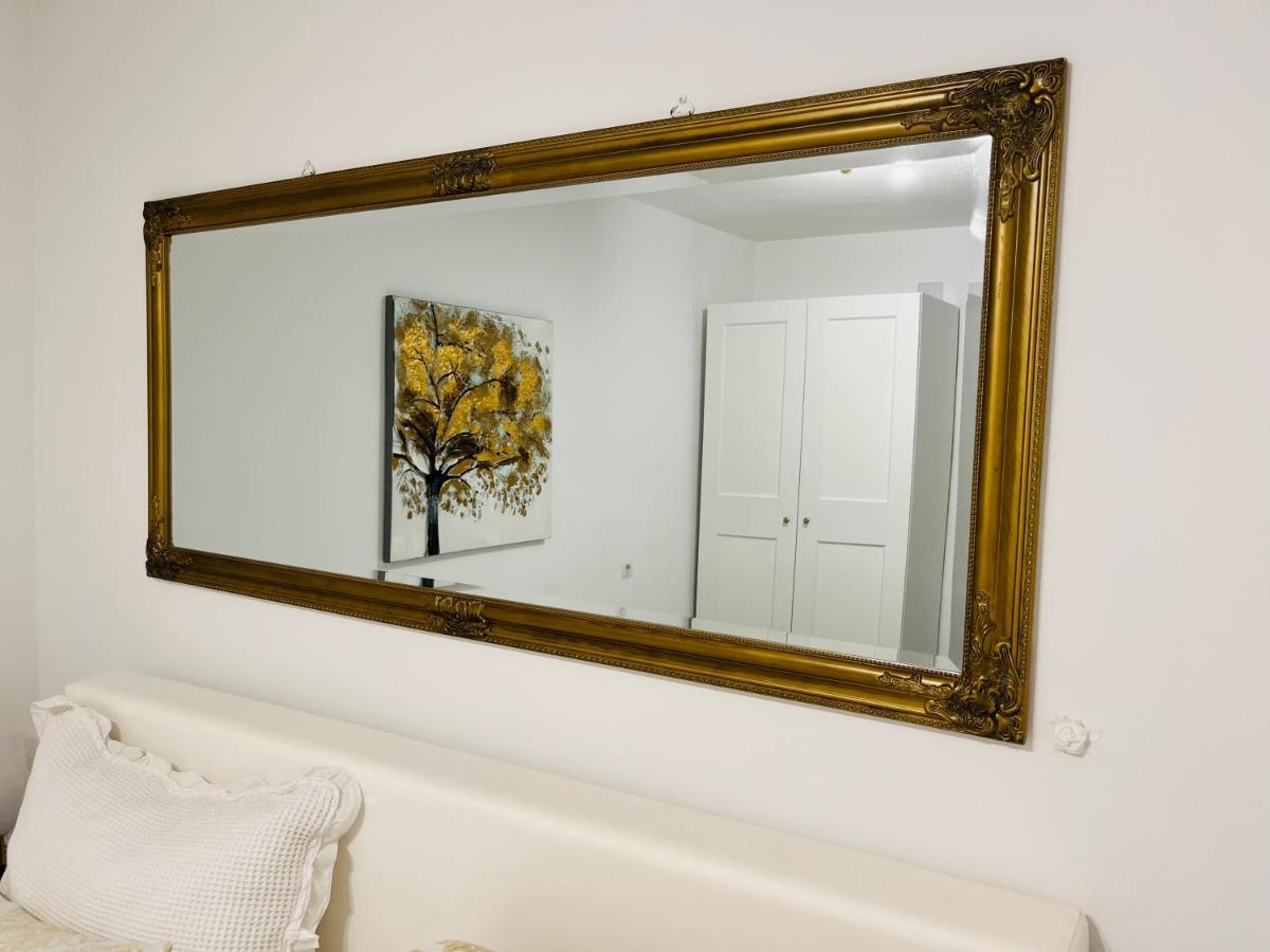Apartment Stari Dvor คาชเตลา ภายนอก รูปภาพ